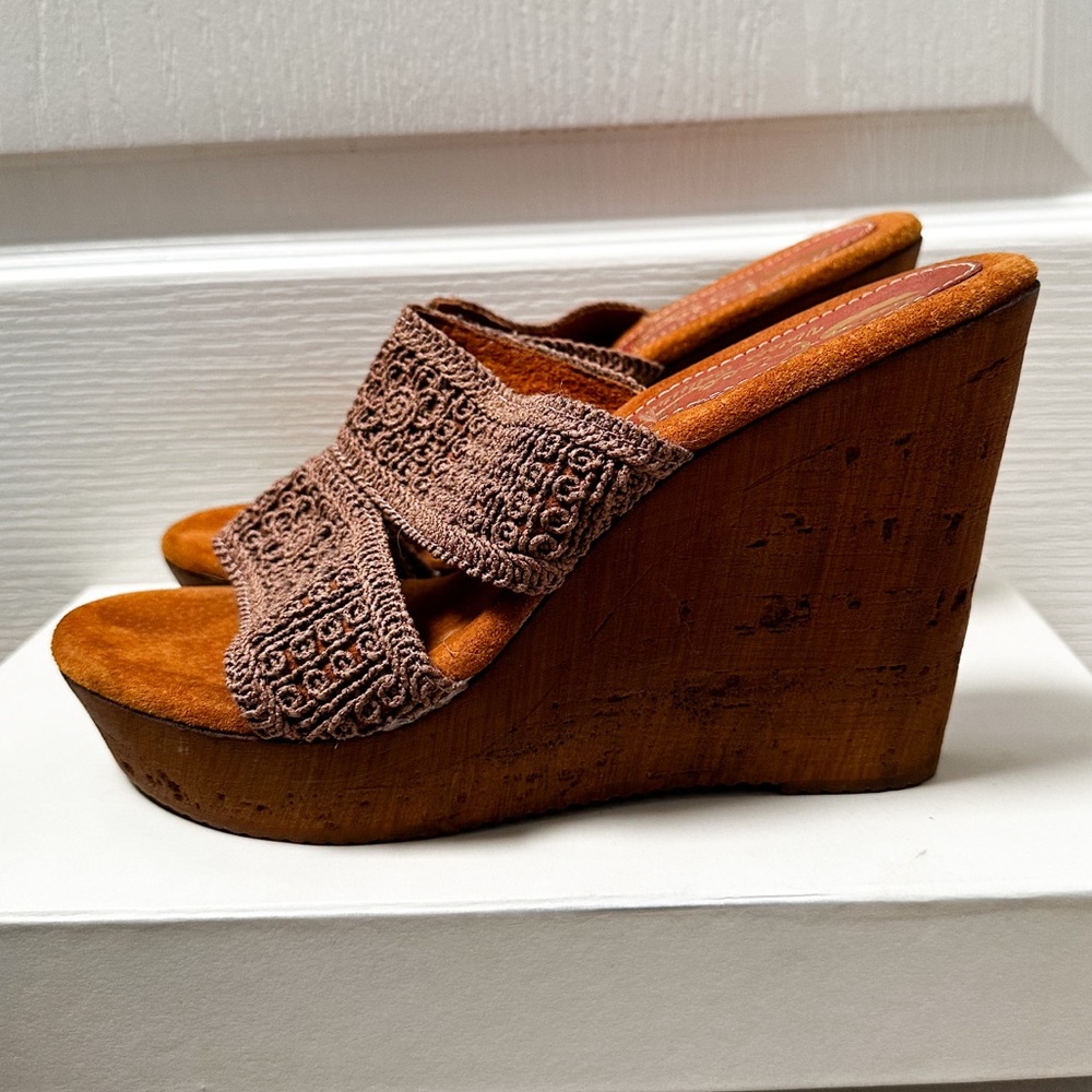 Sbicca Mocha and Chestnut Crochet Antilles Boho Beach Wedge Sandal Size 10 - Picture 1 of 4
